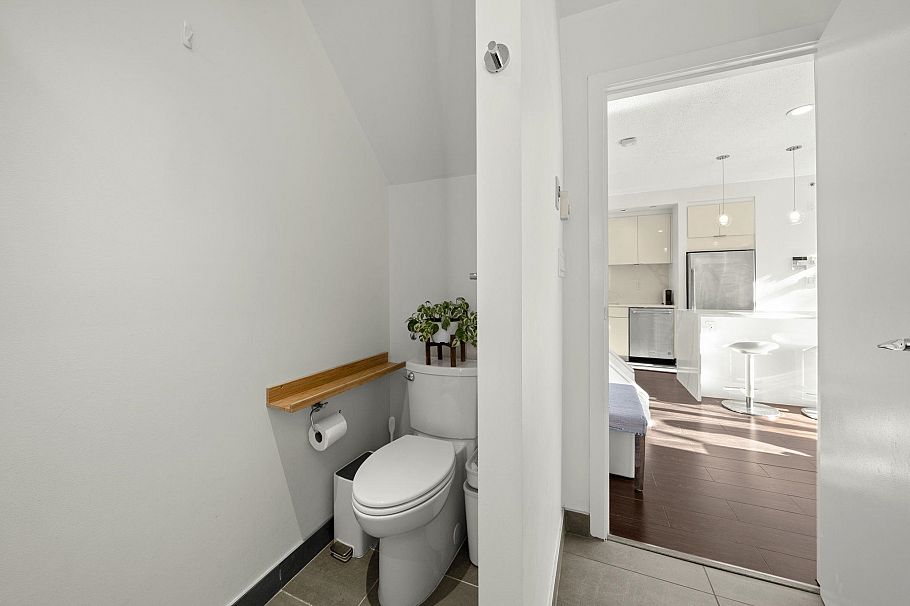 1053 Homer Street Vancouver, BC - 8