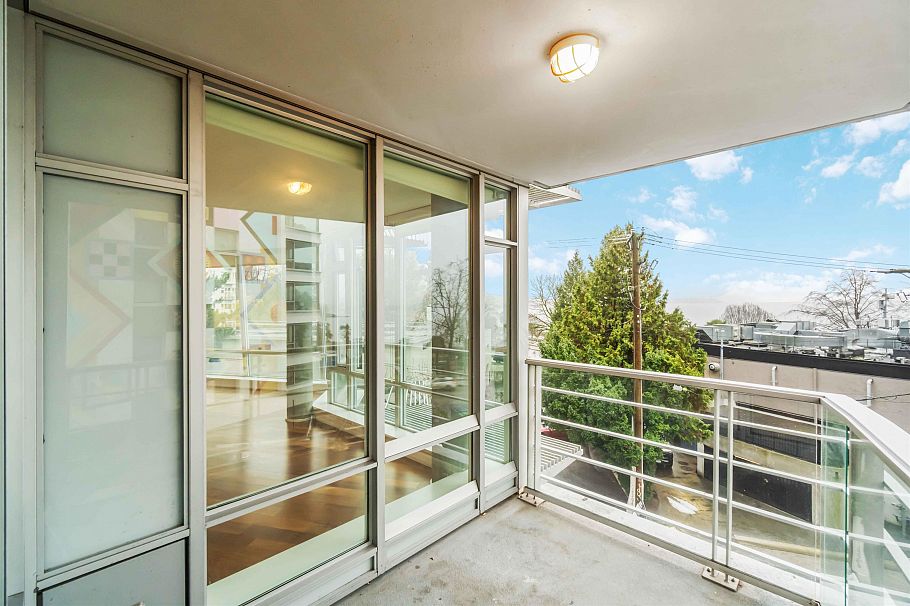 404 1762 Davie Street Vancouver, BC - 11