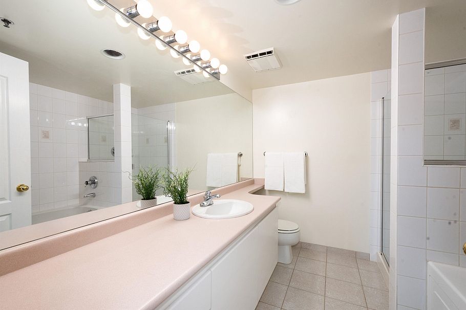 203 1488 Hornby Street Vancouver, BC - 23