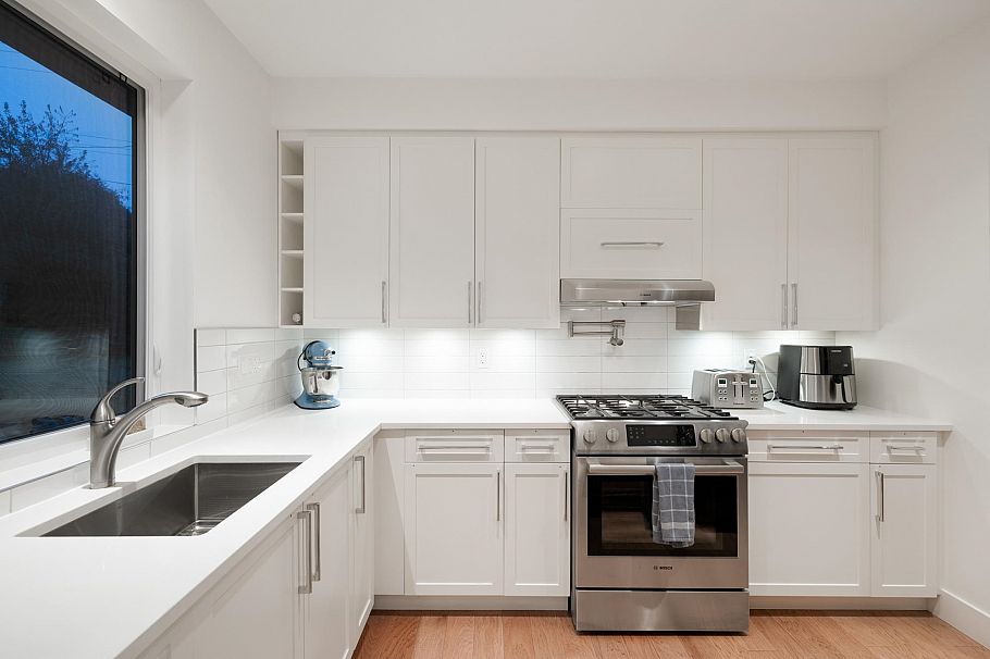 2902 St. Andrews Avenue North Vancouver, BC - 10