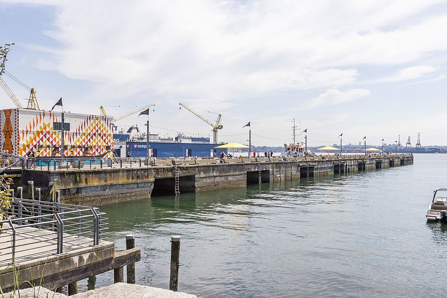 1001 124 W 1st Street North Vancouver, BC - 28