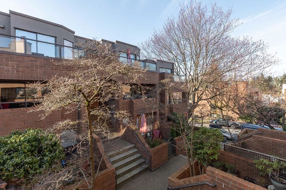 10 766 W 7th Avenue Vancouver, BC - 23