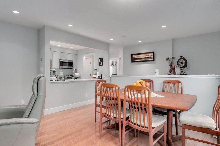 304 3711 Delbrook Avenue North Vancouver, BC - 11