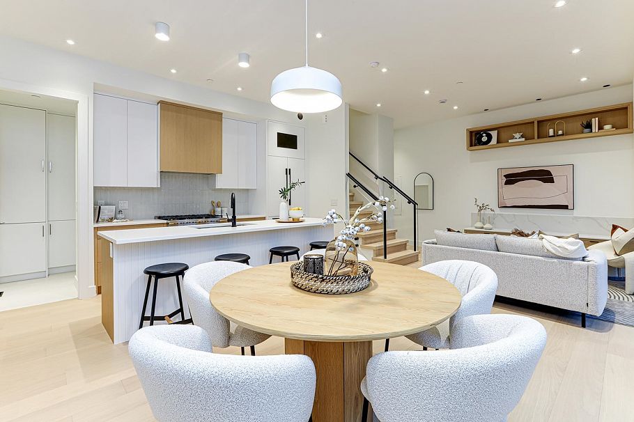 2 944 E 13 Avenue Vancouver, BC - 6