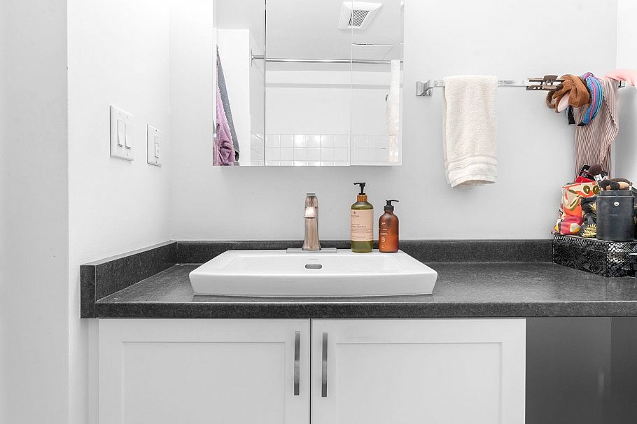 706 145 St. Georges Avenue North Vancouver, BC - 13