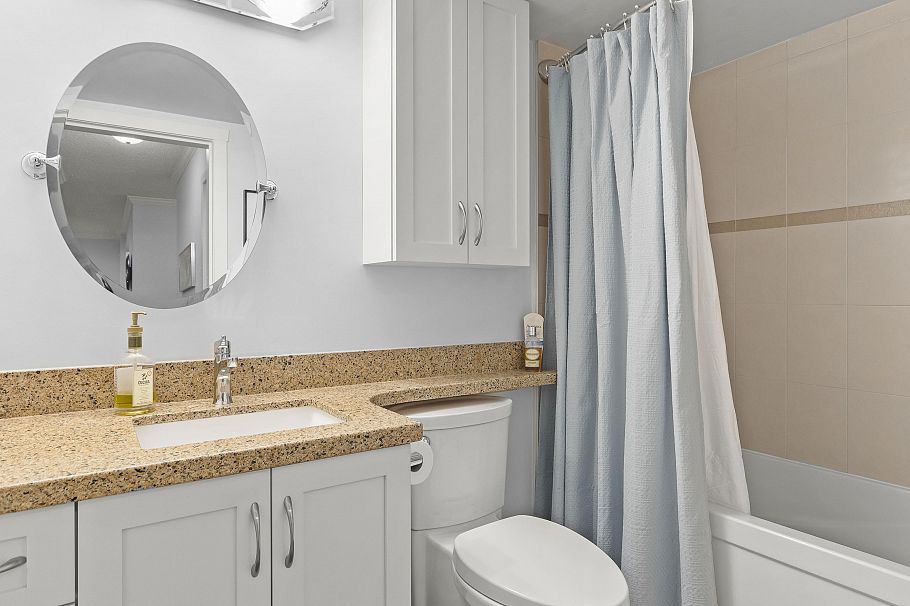 302 1476 W 10th Avenue Vancouver, BC - 20