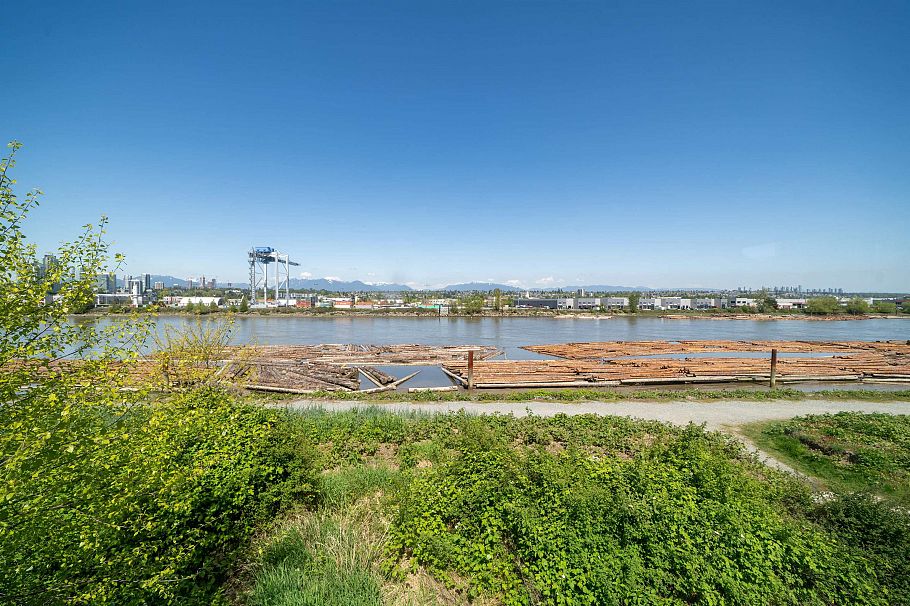 70 10199 River Drive Richmond, BC - 27