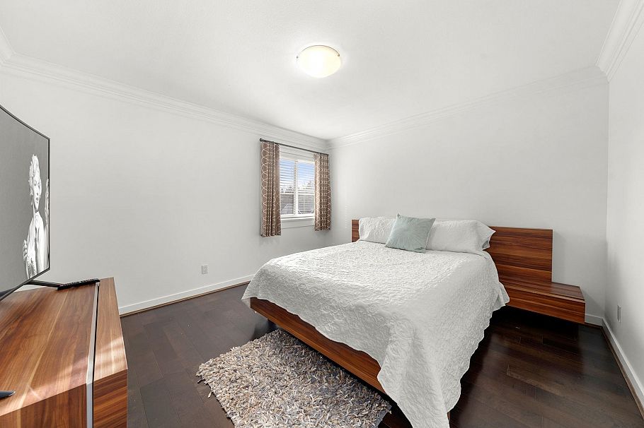 2733 Tempe Glen Drive North Vancouver, BC - 26