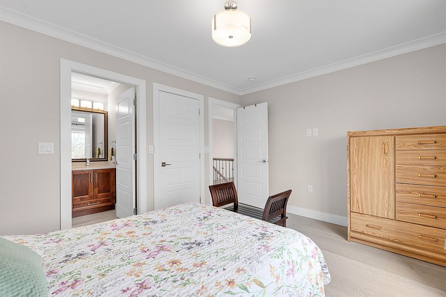 3933 Union Street Burnaby, BC - 24