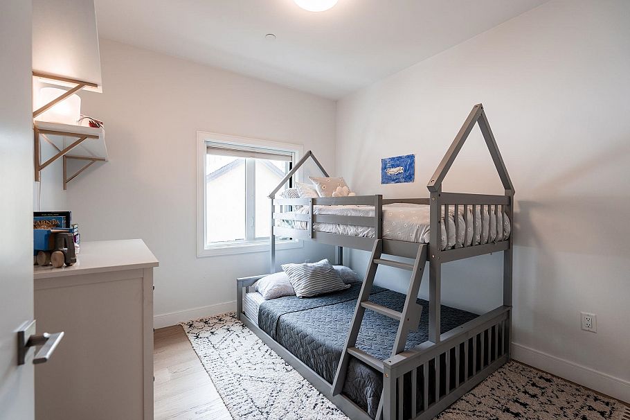 3337 W 40th Avenue Vancouver, BC - 19