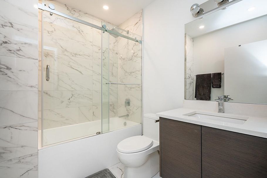 1026 Belmont Avenue North Vancouver, BC - 35