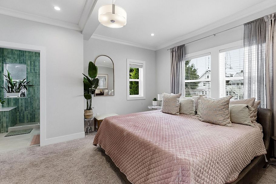 1371 E 13th Avenue Vancouver, BC - 14