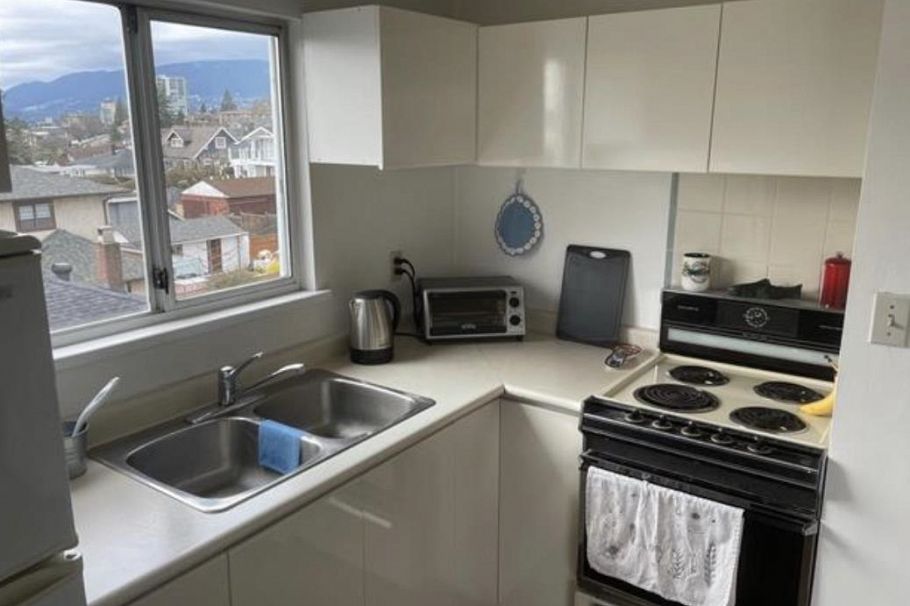 444 E 6th Street North Vancouver, BC - 20