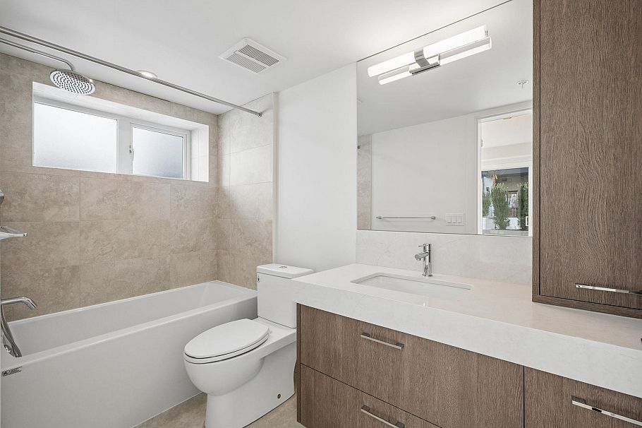 105 378 W 45th Avenue Vancouver, BC - 21