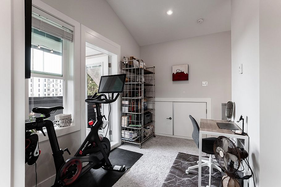 1371 E 13th Avenue Vancouver, BC - 23