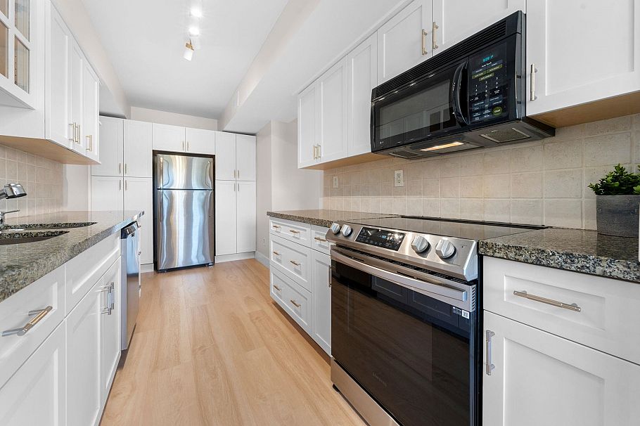 1001 Old Lillooet Road North Vancouver, BC - 13