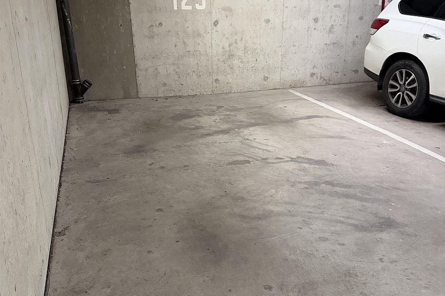 311 3489 Ascot Place Vancouver, BC - 21