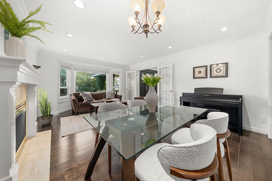 2733 Tempe Glen Drive North Vancouver, BC - 8