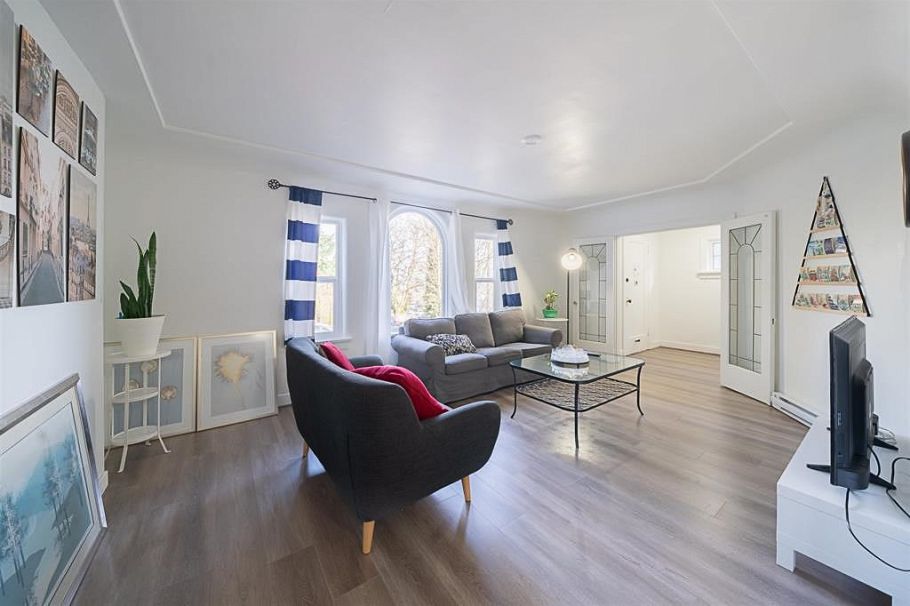 3694 W 16th Avenue Vancouver, BC - 14