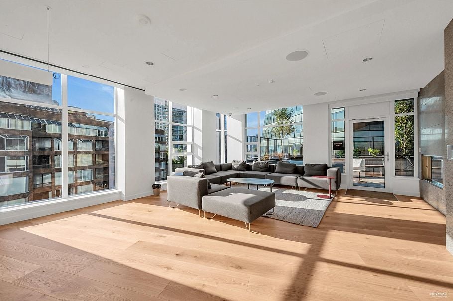 5502 1289 Hornby Street Vancouver, BC - 35