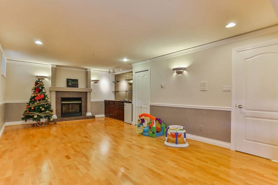 2868 W 36th Avenue Vancouver, BC - 17