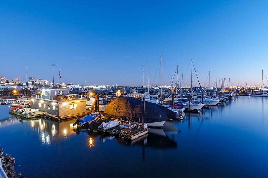 310 755 Harbourside Drive North Vancouver, BC - 21