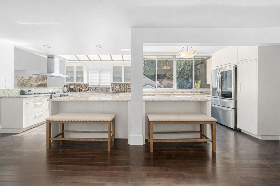 4869 Capilano Road North Vancouver, BC - 7