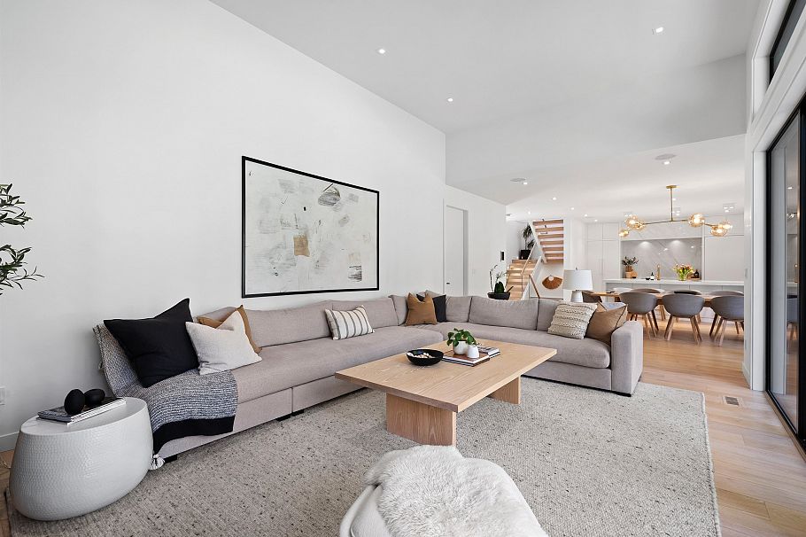 968 Belvista Crescent North Vancouver, BC - 14