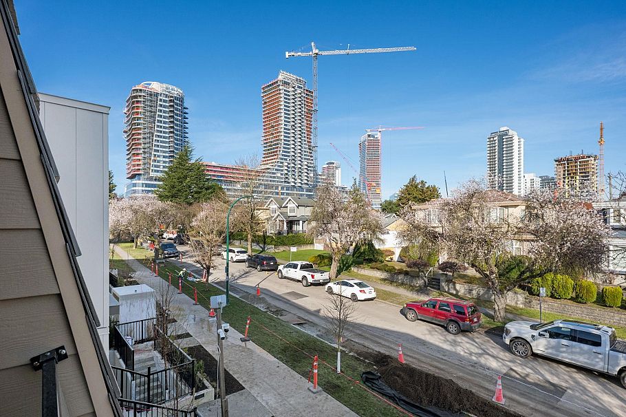 202 378 W 45th Avenue Vancouver, BC - 30