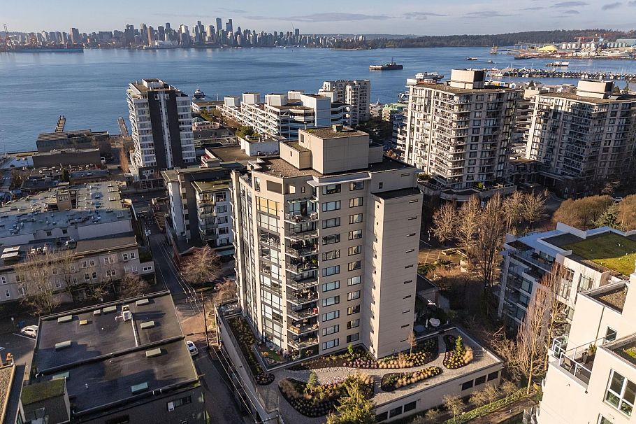 1001 124 W 1st Street North Vancouver, BC - 1