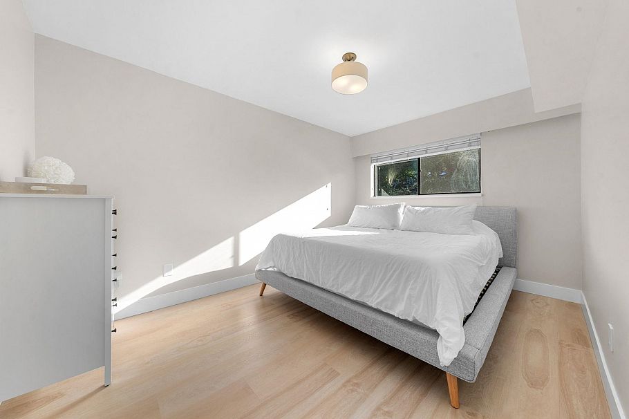 1001 Old Lillooet Road North Vancouver, BC - 21