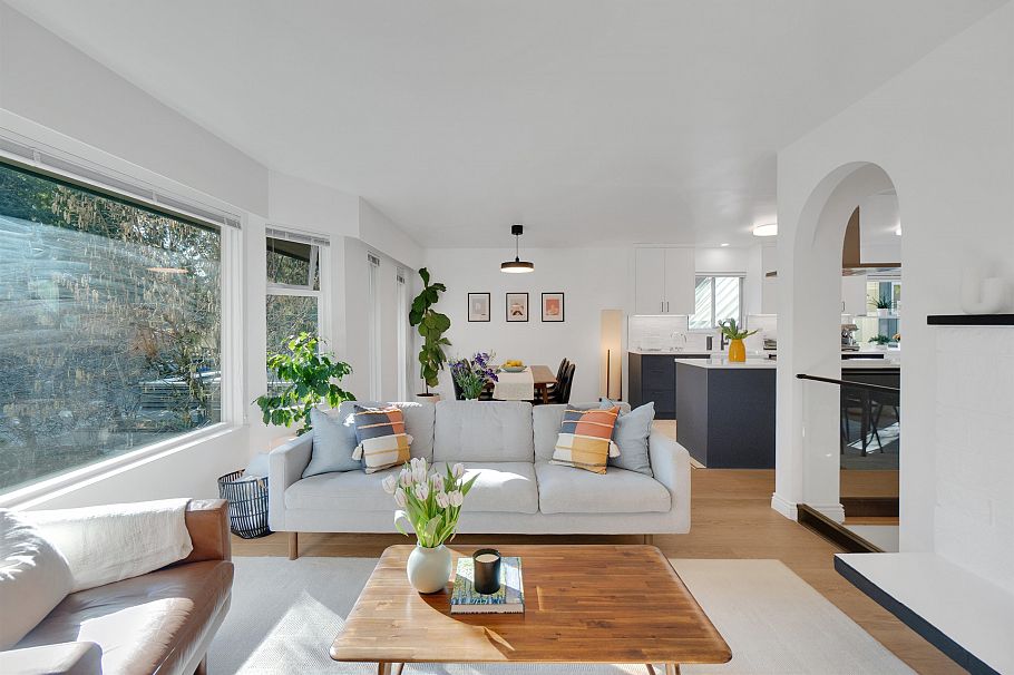 1652 Coleman Street North Vancouver, BC - 14