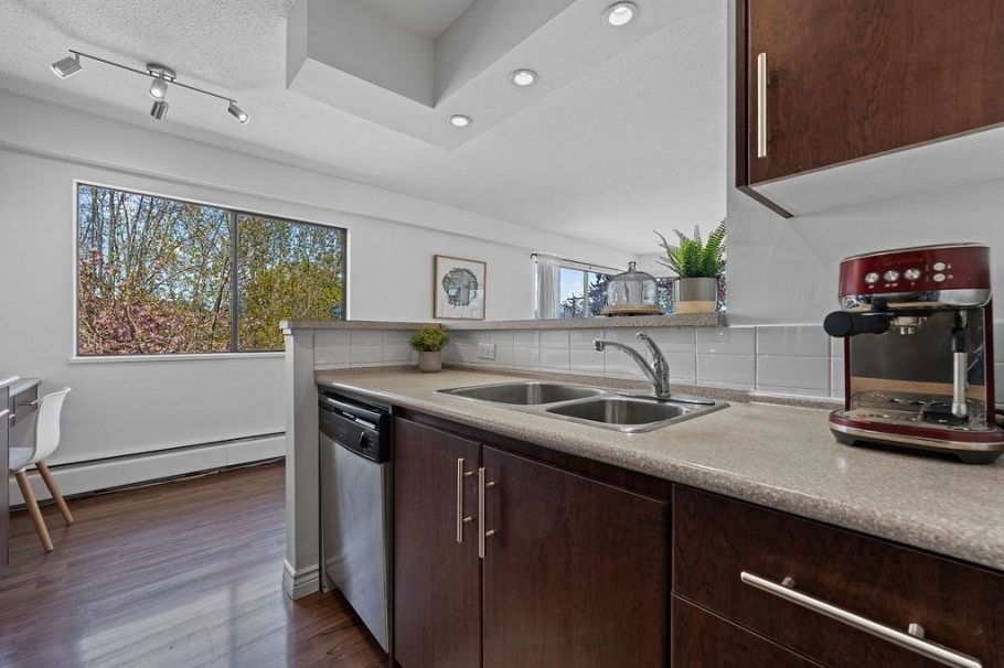 305 2330 Maple Street Vancouver, BC - 13