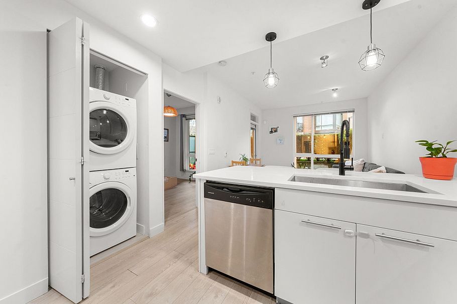 107 733 W 3rd Street North Vancouver, BC - 15