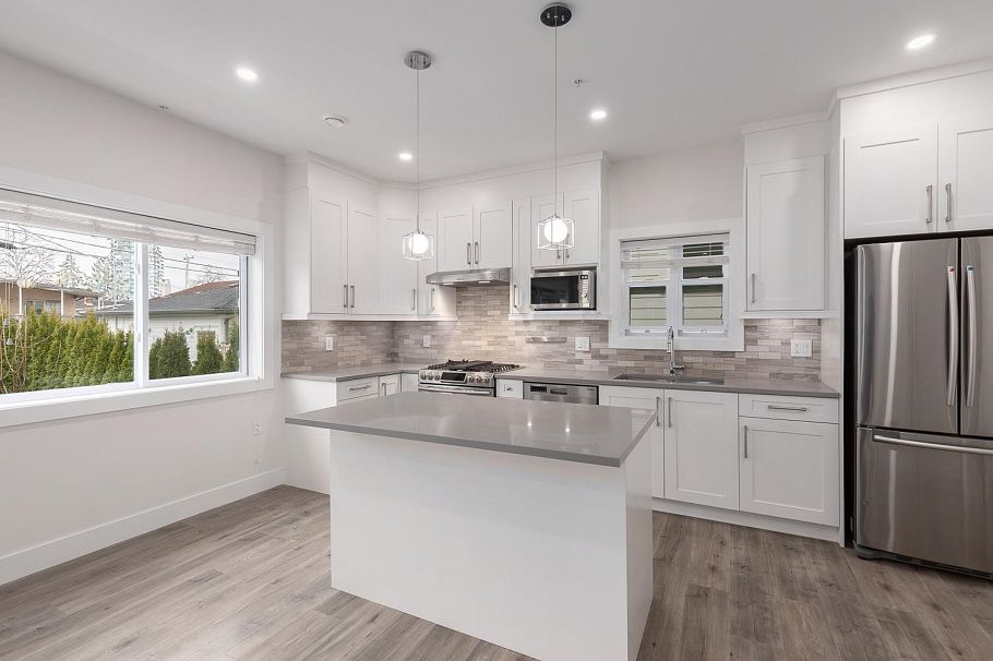 2255 E 35th Avenue Vancouver, BC - 6