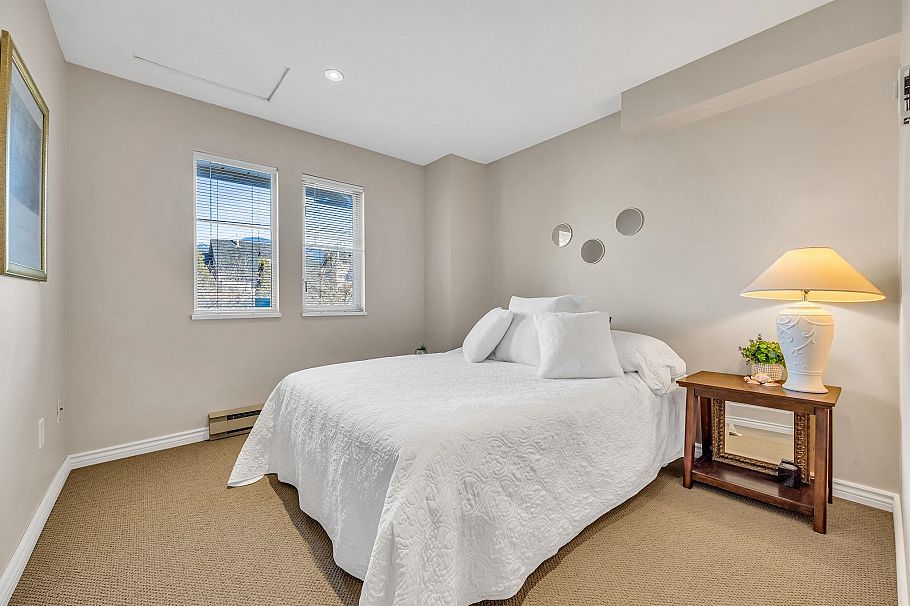 103 245 W 15th Street North Vancouver, BC - 13