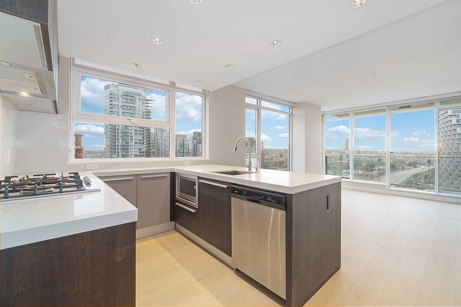 2307 1351 Continental Street Vancouver, BC - 6