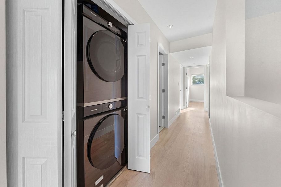 1001 Old Lillooet Road North Vancouver, BC - 20