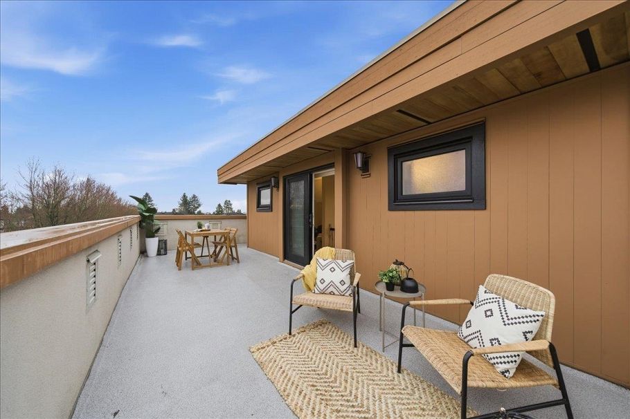 6733 Vivian Street Vancouver, BC - 25