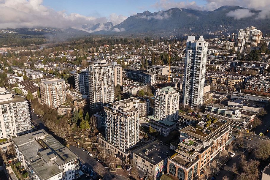 1001 124 W 1st Street North Vancouver, BC - 22