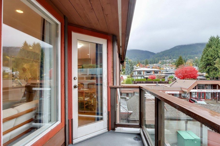 304 3711 Delbrook Avenue North Vancouver, BC - 1