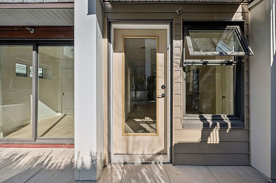 105 378 W 45th Avenue Vancouver, BC - 4