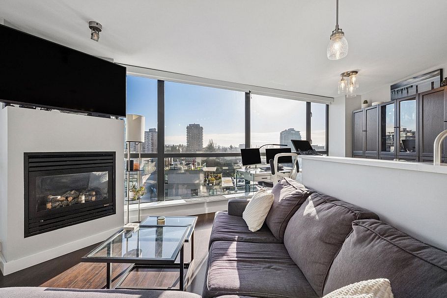 1001 124 W 1st Street North Vancouver, BC - 11