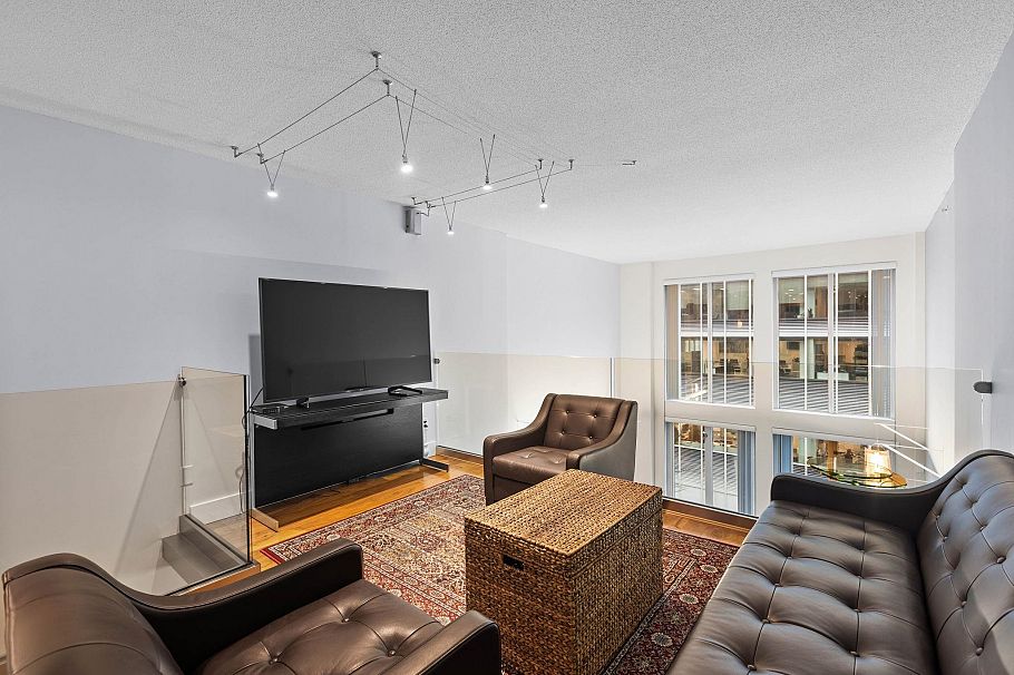 409 610 Granville Street Vancouver, BC - 23