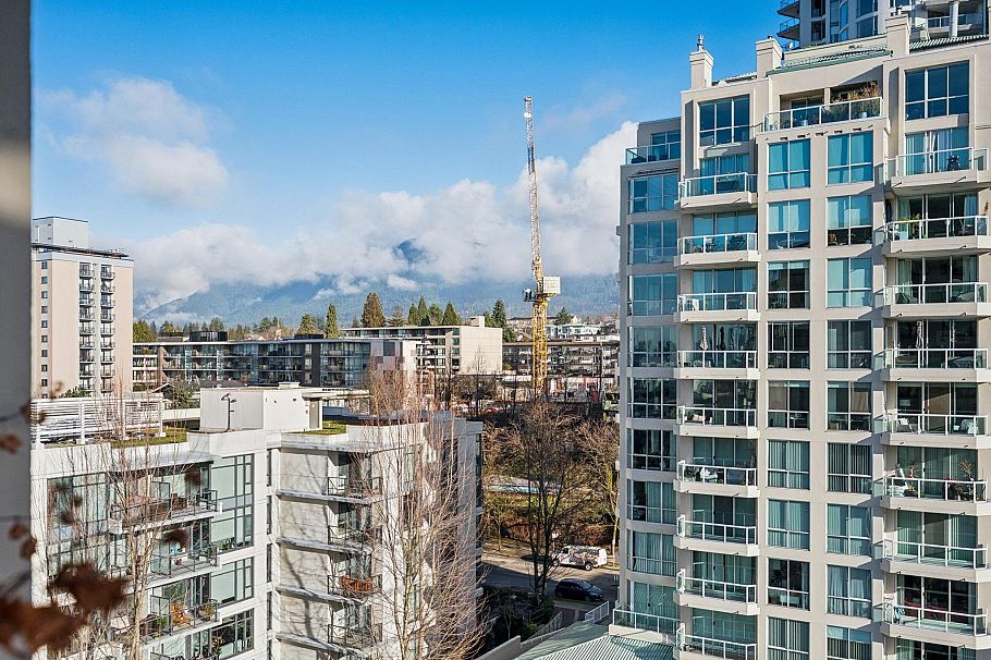 1001 124 W 1st Street North Vancouver, BC - 19