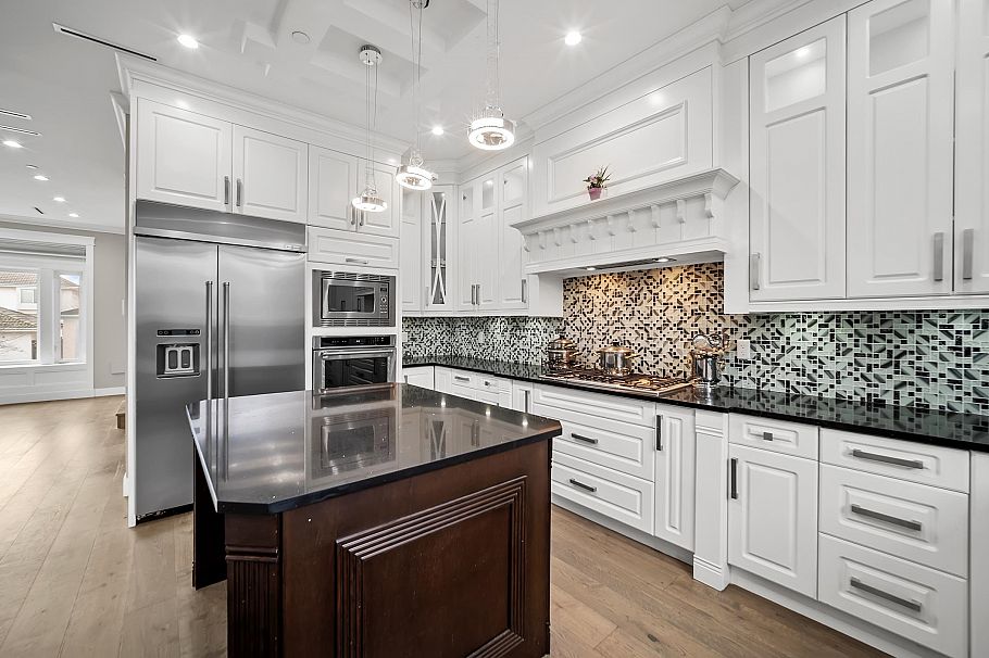 8068 Haig Street Vancouver, BC - 9