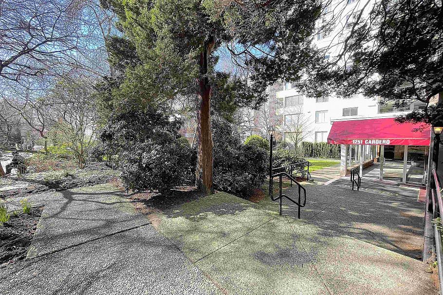 2007 1251 Cardero Street Vancouver, BC - 3