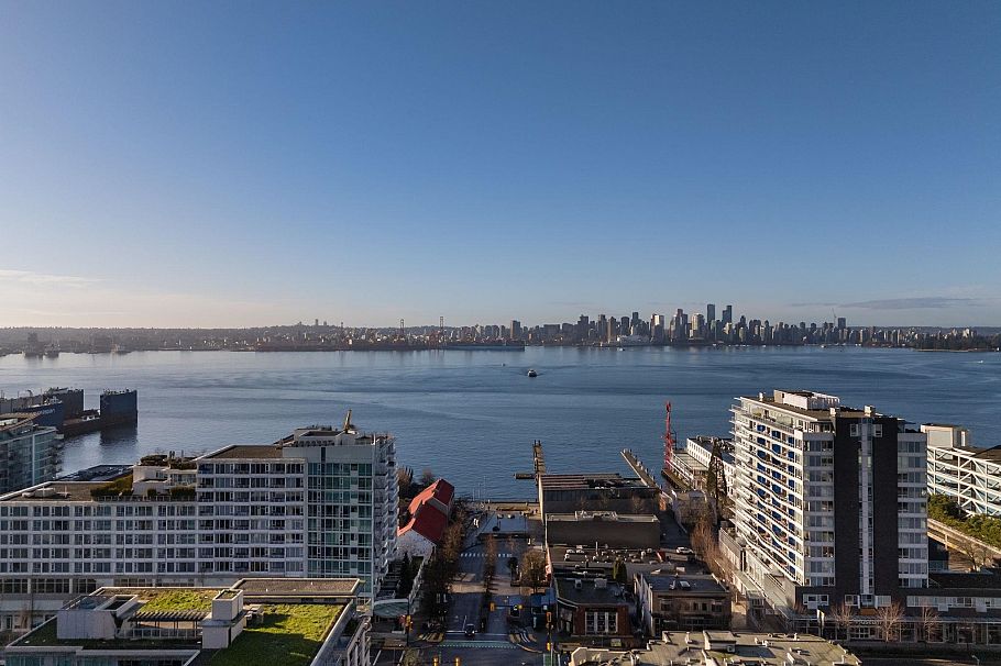 1001 124 W 1st Street North Vancouver, BC - 24