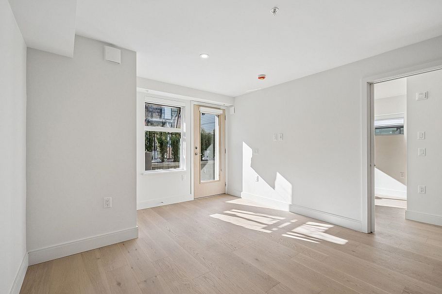 105 378 W 45th Avenue Vancouver, BC - 8