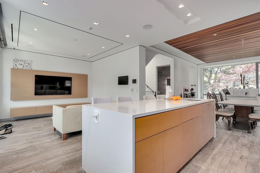 4368 W 15th Avenue Vancouver, BC - 6